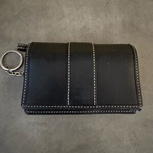 Coach Black Leather Fold-Over Wallet w. Key Ring